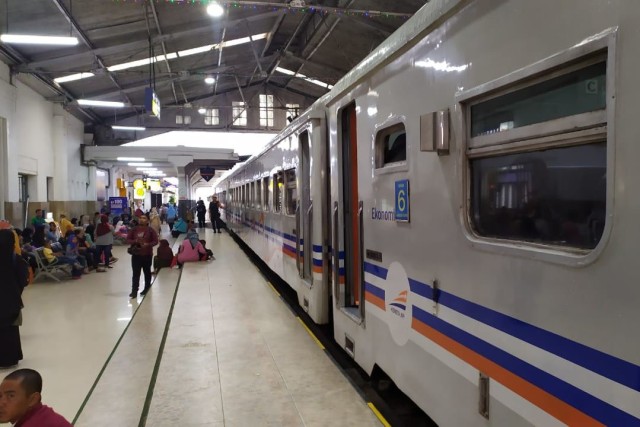 Suara misterius yang terdengar di Stasiun Bandung