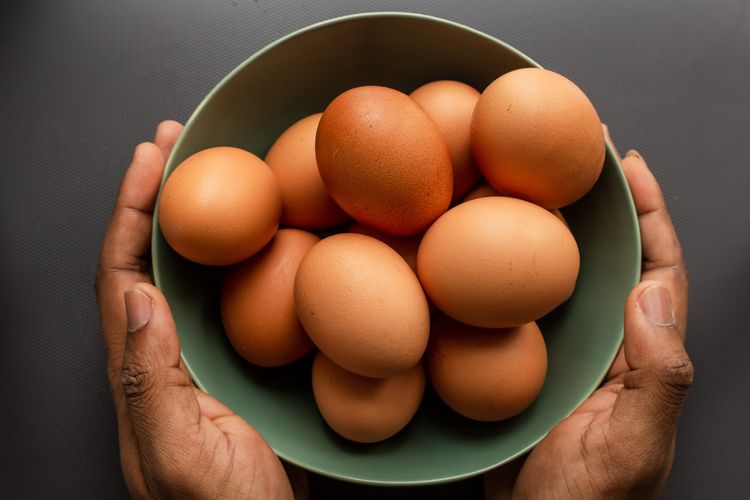 manfaat telur untuk rambut